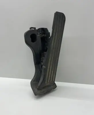 Volkswagen PASSAT B6 Accelerator throttle pedal 1K1721503L