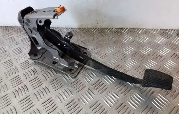 Mitsubishi ASX Brake pedal
