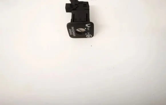 Toyota RAV 4 (XA30) Passenger airbag on/off switch 