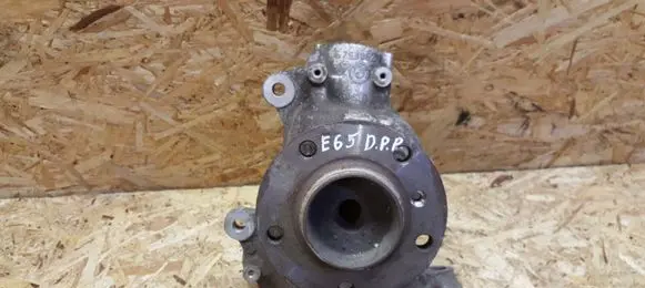 BMW 7 E65 E66 Front wheel hub 6753462