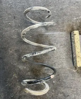 Renault Clio III Front coil spring 