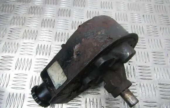 Renault Megane I Power steering pump