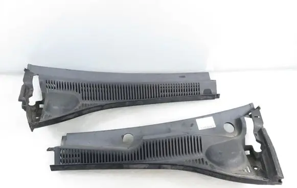 Suzuki SX4 Wiper trim 7234179J1L