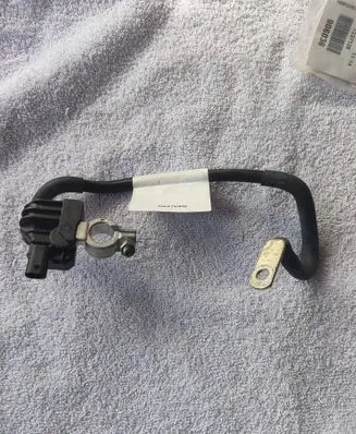 Volkswagen PASSAT B7 Negative earth cable (battery) 1K0915181H