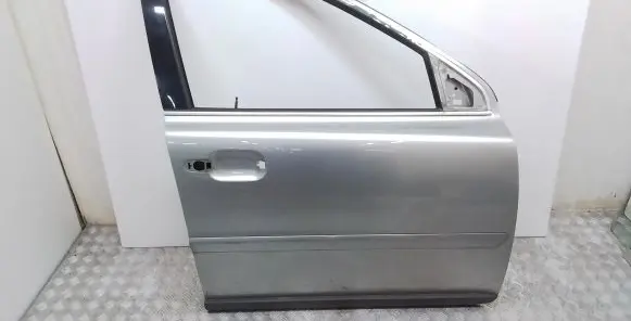 Volvo XC90 Front door