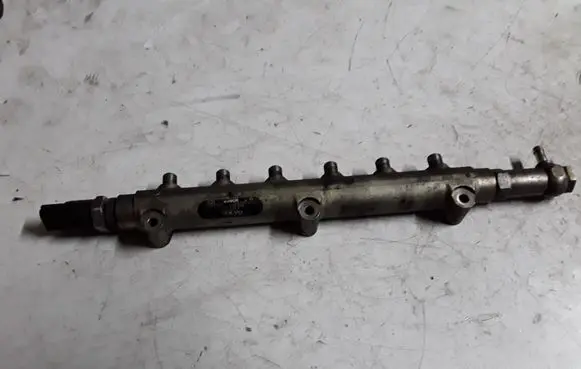 Volvo S60 Fuel main line pipe 0445215010 8658252