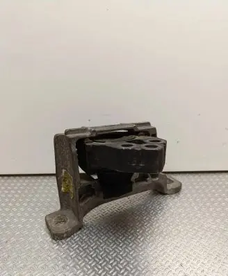 Ford Connect Gearbox mount 326E82