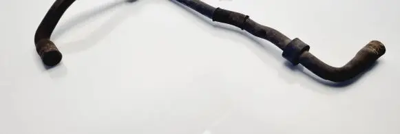 Volkswagen Touran I Engine coolant pipe/hose