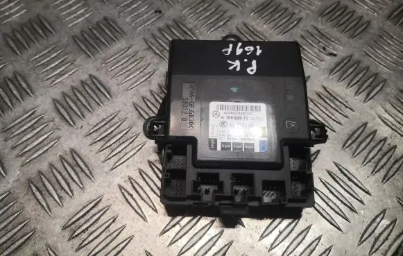 Mercedes-Benz A W169 Door control unit/module 1698207326 A1698207326