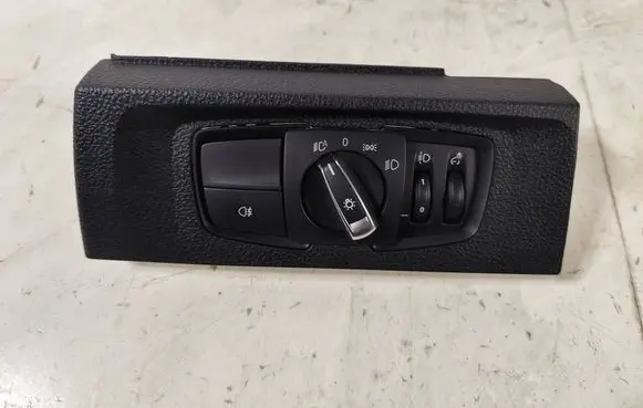 Light switch