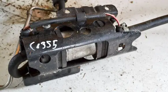 Volkswagen Tiguan Fuel injection high pressure pump 5N0906274B 1K09060989