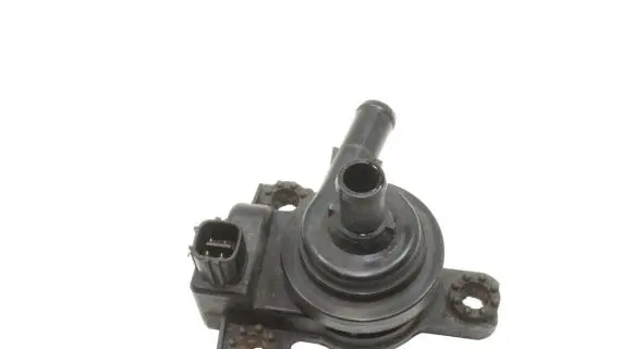 Lexus RX 330 - 350 - 400H Electric auxiliary coolant/water pump