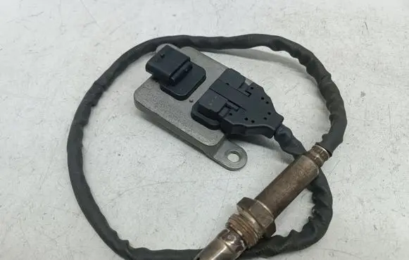 Mercedes-Benz C W205 Lambda probe sensor A0065427218 0065427218