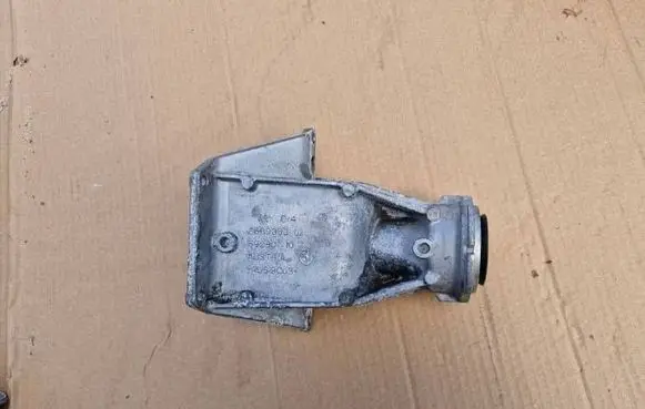 BMW 3 G20 G21 Driveshaft support bearing bracket 8639383 59280110