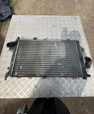 Opel Astra H Coolant radiator 