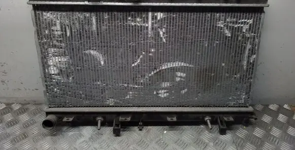 Subaru Impreza II Coolant radiator