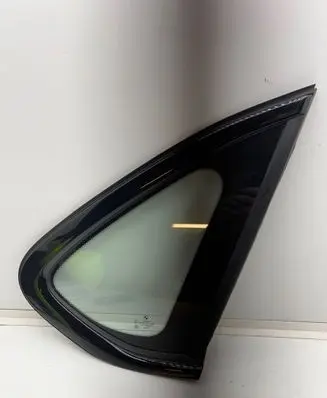 BMW 2 F46 Rear side window 7375180 1106181537