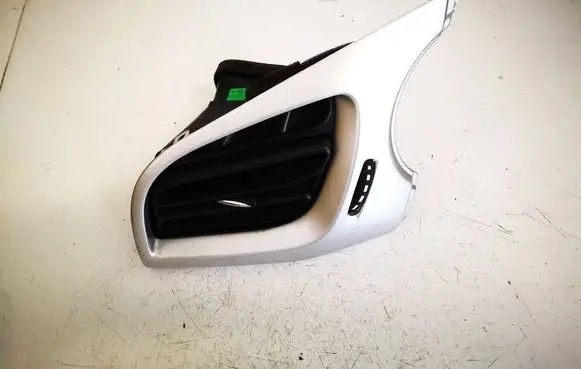 Citroen C3 Dash center air vent grill 96857498zd