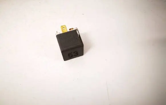 Audi A4 S4 B5 8D Other relay 141951253B 4RA00351029