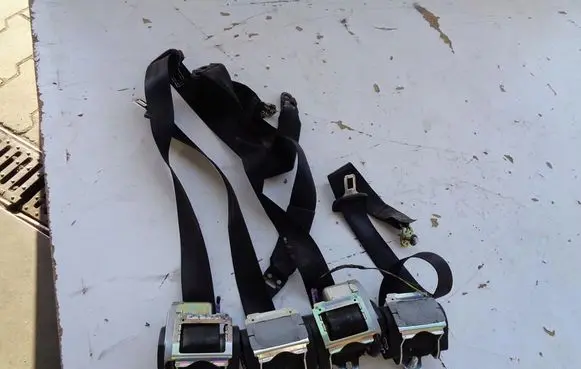Audi A4 S4 B6 8E 8H Front seatbelt PASYBEZPIECZESTWA