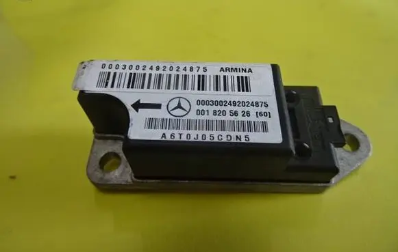 Mercedes-Benz C W203 Airbag deployment crash/impact sensor 0018205626
