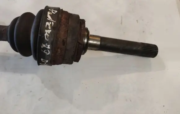 Mitsubishi Pajero Front driveshaft