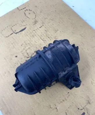 BMW 5 E39 Vacuum air tank 2247620 11652247620