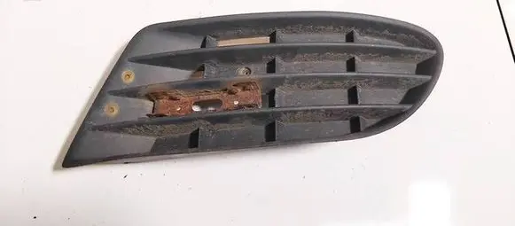 Front bumper mounting bracket