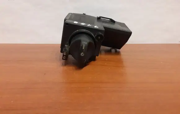 Mercedes-Benz E W210 Light switch 7188 2105450104