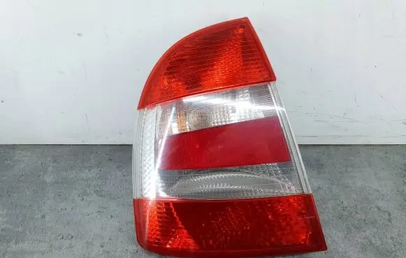 Skoda Superb B5 (3U) Rear/tail lights 
