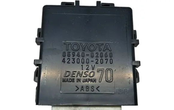 Toyota Auris E180 Window wiper relay OYT25599 85940-02060 423000-2070