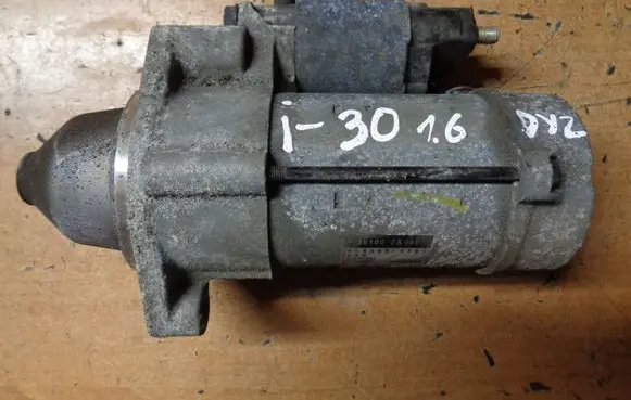 Hyundai i30 Starter motor 361002A500