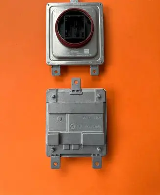 BMW 3 G20 G21 LED ballast control module 7933357