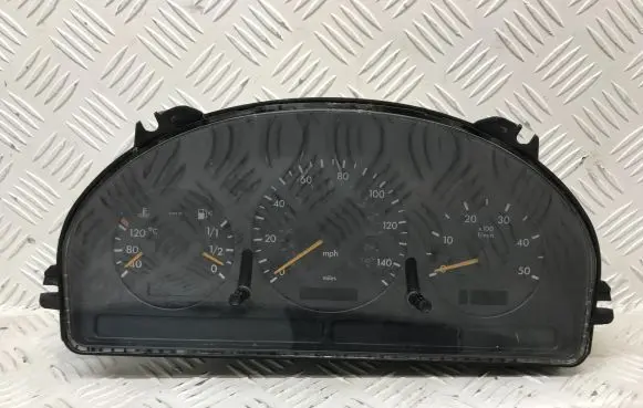 Mercedes-Benz ML W163 Speedometer (instrument cluster) A1635404111