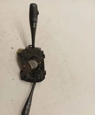 Wiper turn signal indicator stalk/switch