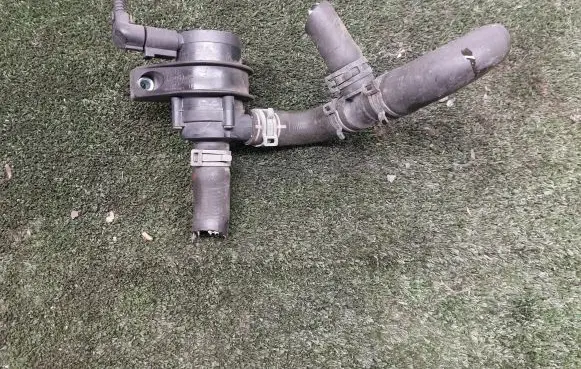 Volkswagen Golf VI Electric auxiliary coolant/water pump 309500190