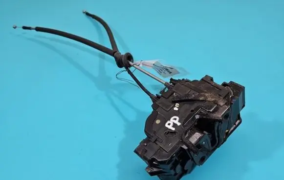 Hyundai Santa Fe Front door lock 81320-2B030 IMPRK1432008