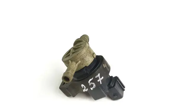 Mercedes-Benz CLK A208 C208 Vacuum valve 0004701693