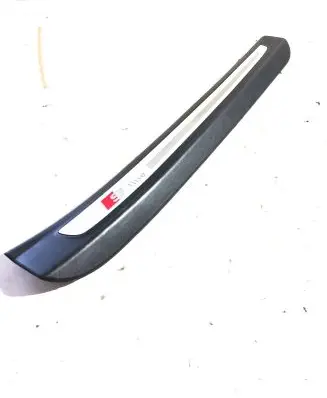 Front sill trim cover