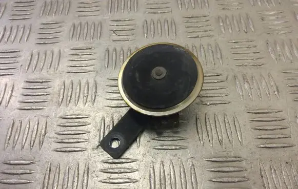 Nissan Navara D23 Horn signal