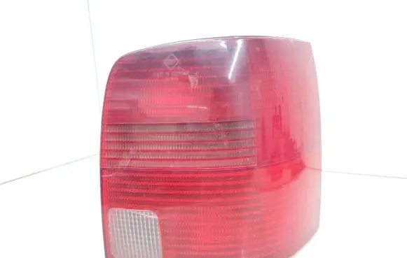 Volkswagen PASSAT B5 Rear/tail lights 3B9945112F 3B9945257