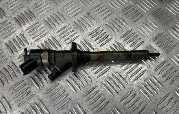 Peugeot 607 Fuel injector 9637277980