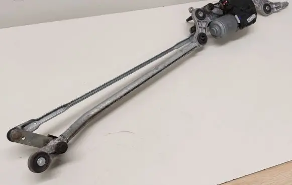 Porsche Cayenne (92A) Front wiper linkage and motor 1397220622 7P09551120