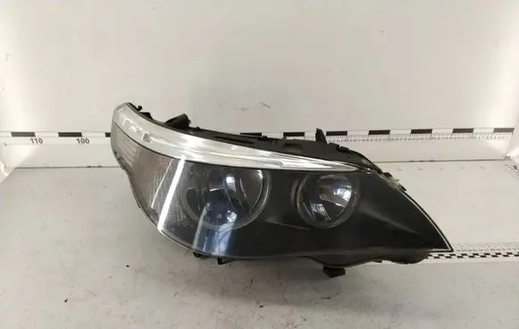 BMW 5 E60 E61 Headlight/headlamp 15872200