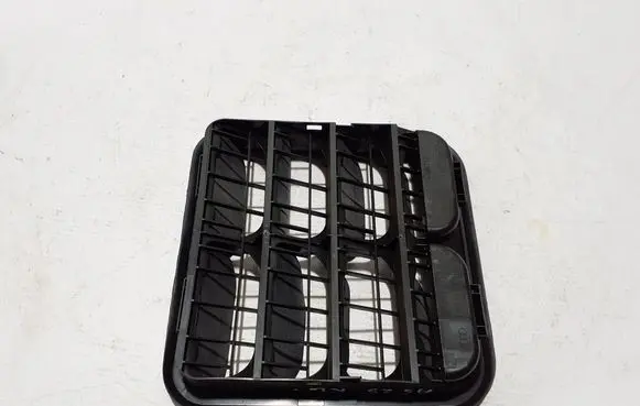 Audi A5 Fender grill 4M0819181B