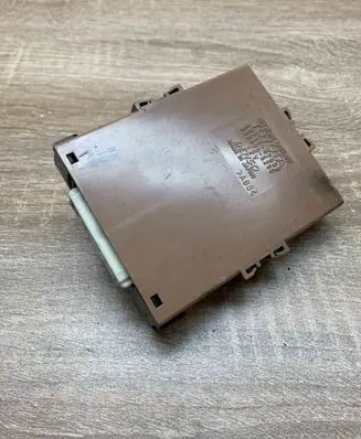 Toyota Prius (XW20) Gateway control module 8911147050 2324005290