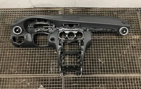 Mercedes-Benz C W205 Dashboard A2056801704