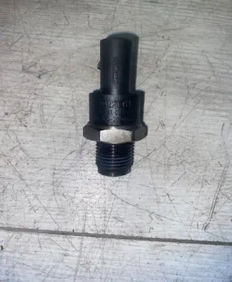 Fuel pressure sensor