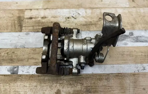 Rear brake caliper
