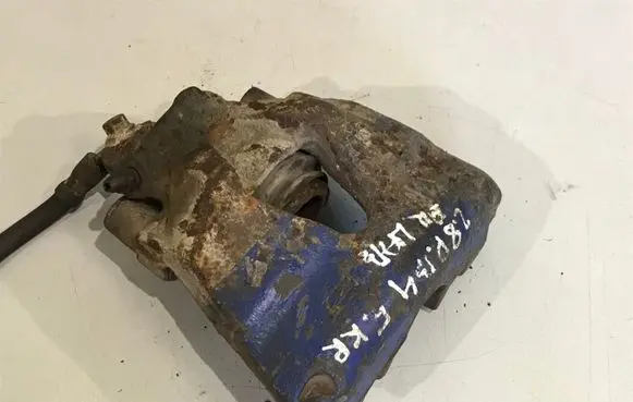 Volkswagen PASSAT B4 Front brake caliper